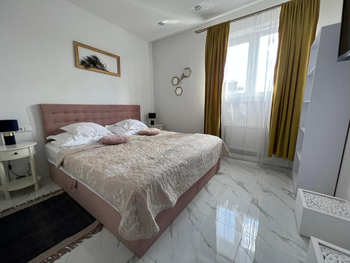 Апартаменти Apartament W Sercu Gdanska Екстер'єр фото